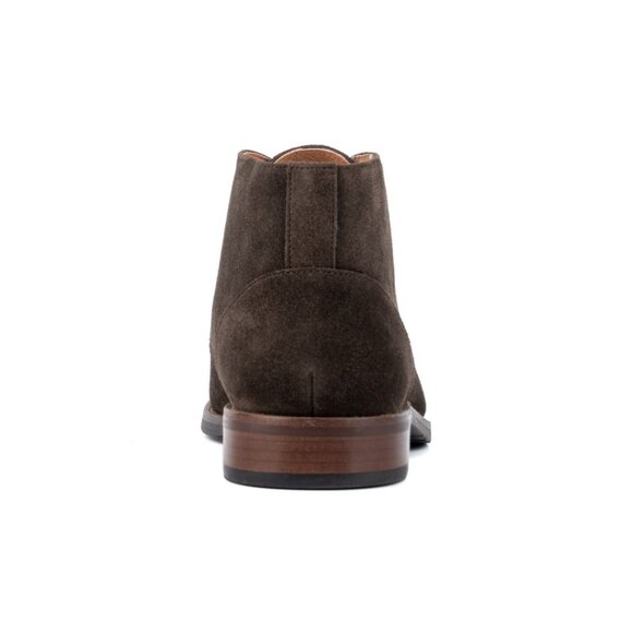 Vintage Foundry Co. Men\'s Aldwin Chukka Boots Brown